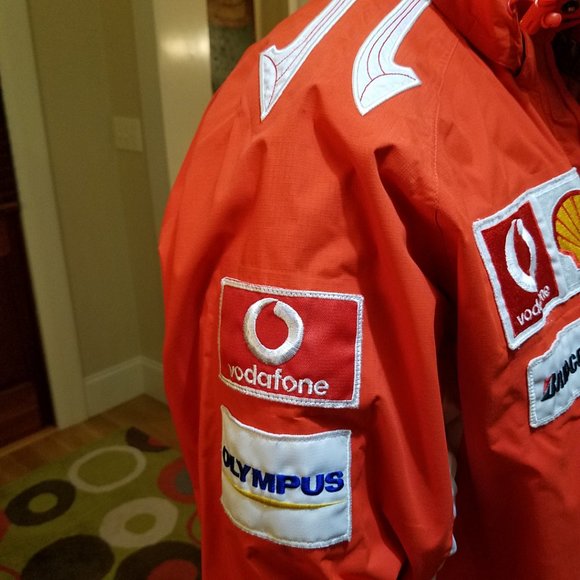 2006 VIP Puma Ferrari F1 Team all-weather jacket - Picture 9 of 11